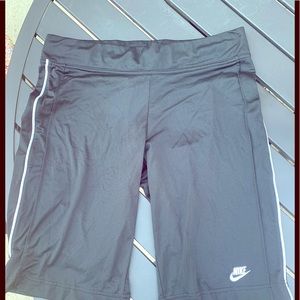 NIKE Women’s bike shorts